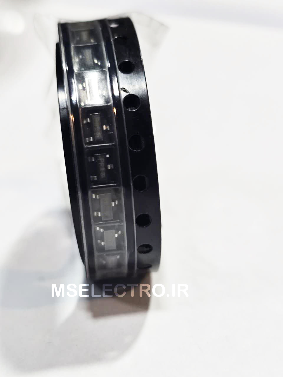 آی سی BAR6405E6327HTSA1
